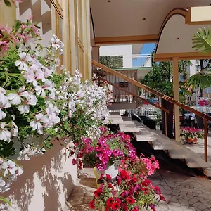 3* Hotel Mia Restaurant Airport