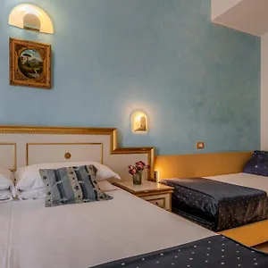 3* Hotel King