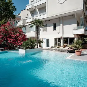 3* Hotel Si